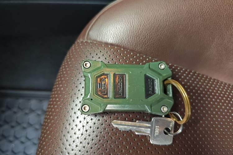 Used Toyota 4Runner  Vehicle Key