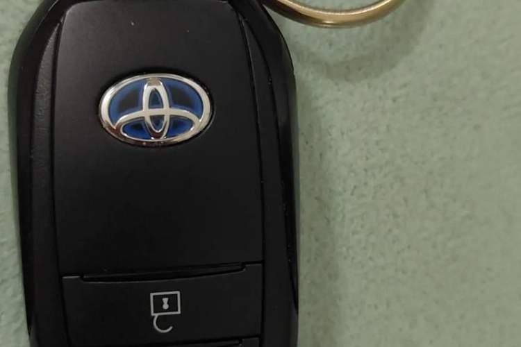 Used Toyota 4Runner 2018 4.0L Parallel Import Vehicle Key