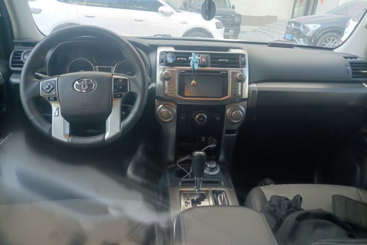 Used Toyota 4Runner  Center Console