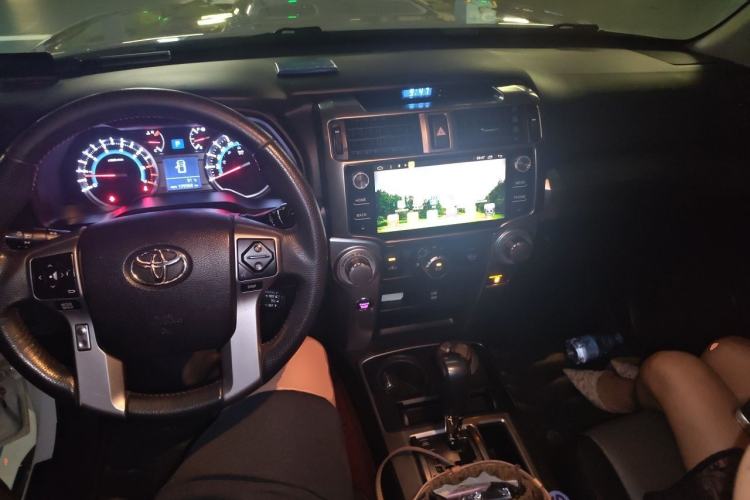 Used Toyota 4Runner  Center Console