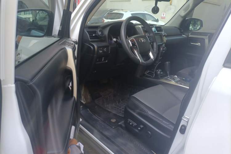 Used Toyota 4Runner  Driver Seat