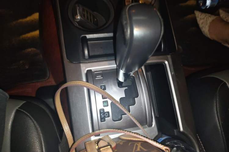 Used Toyota 4Runner  Gear Lever