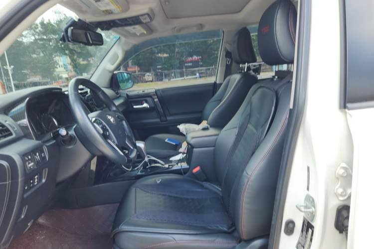 Used Toyota 4Runner  Left Front Seat