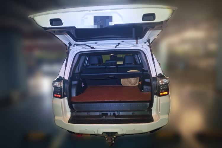 Used Toyota 4Runner  Trunk
