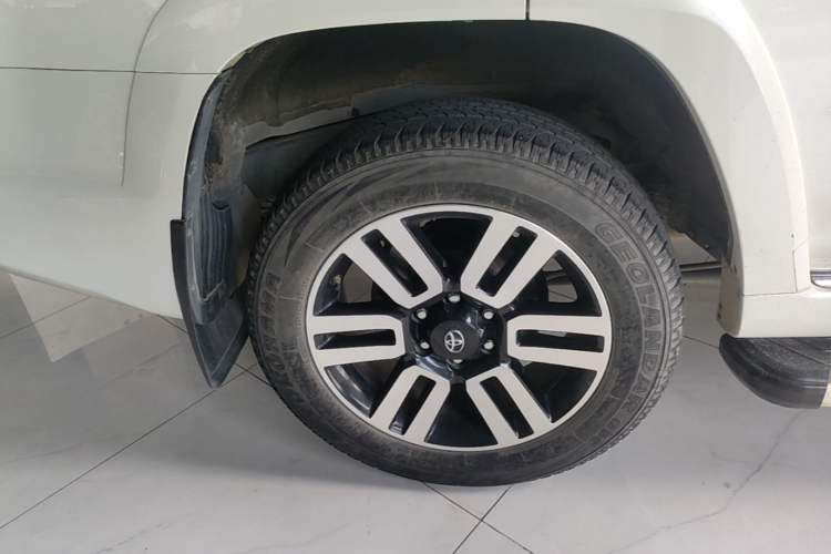 Used Toyota 4Runner 2020 4.0L LTD Canadian Edition Exterior 5