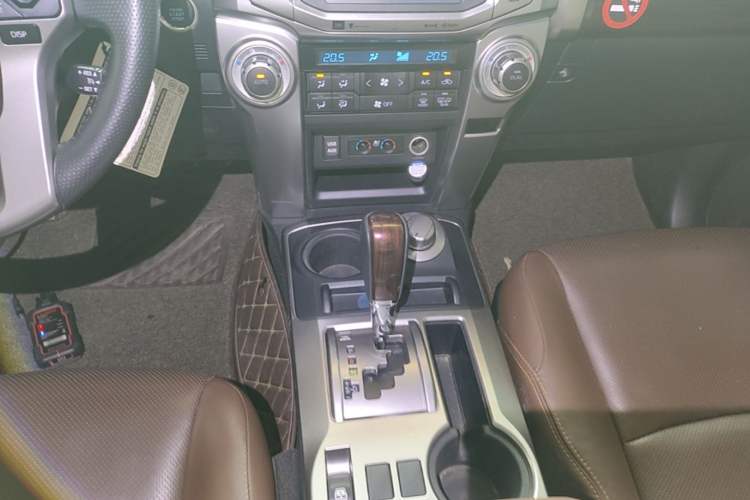 Used Toyota 4Runner 2020 4.0L LTD Canadian Edition Gear Lever