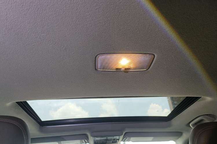 Used Toyota 4Runner 2020 4.0L LTD Canadian Edition Headliner