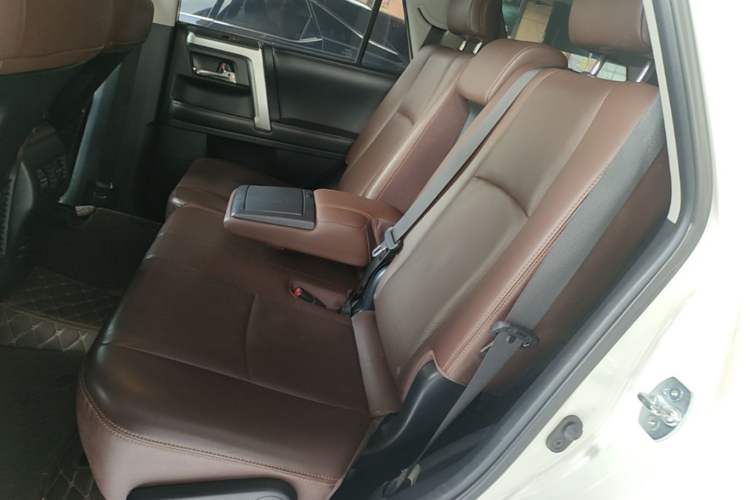Used Toyota 4Runner 2020 4.0L LTD Canadian Edition Left Rear Seat