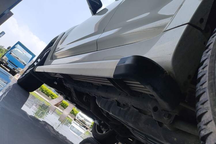 Used Toyota 4Runner 2020 4.0L LTD Canadian Edition Left Side Sill