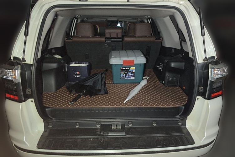 Used Toyota 4Runner  Trunk