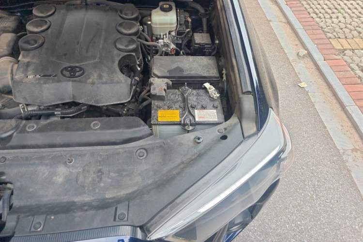 Used Toyota 4Runner  Engine Bay Left