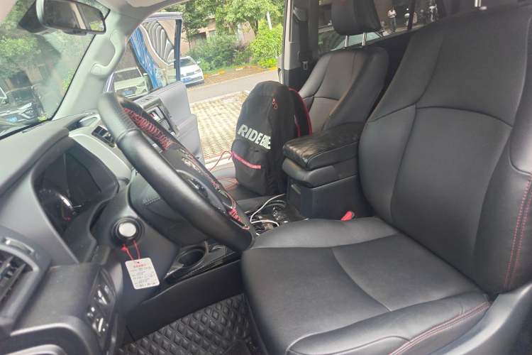 Used Toyota 4Runner  Left Front Seat