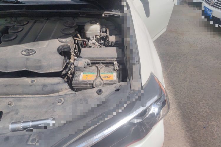 Used Toyota 4Runner  Engine Bay Left