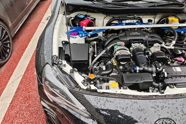 Used Toyota 86 2019 2.0L Manual Luxury Edition Engine Bay Right