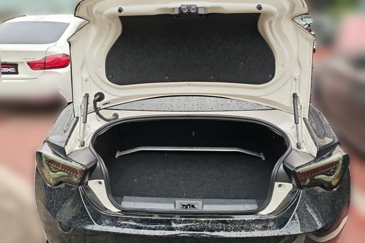 Used Toyota 86 2019 2.0L Manual Luxury Edition Trunk