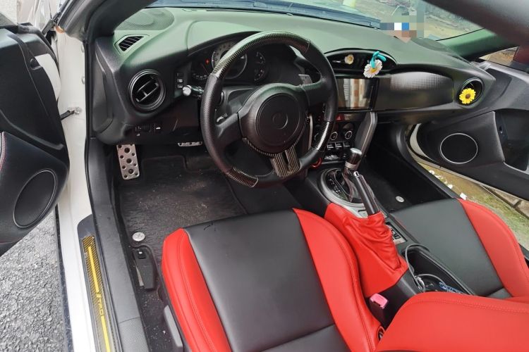 Used Toyota 86 2013 2.0L Automatic Luxury Version Steering Wheel
