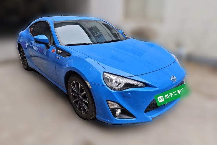 Used Toyota 86 2013 2.0L Manual Luxury Version Front Right 45 Deg