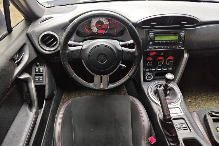 Used Toyota 86 2013 2.0L Manual Luxury Version Steering Wheel