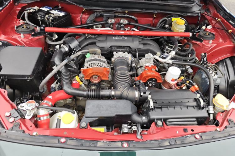 Used Toyota 86 2013 2.0L Automatic Luxury Version Engine Bay