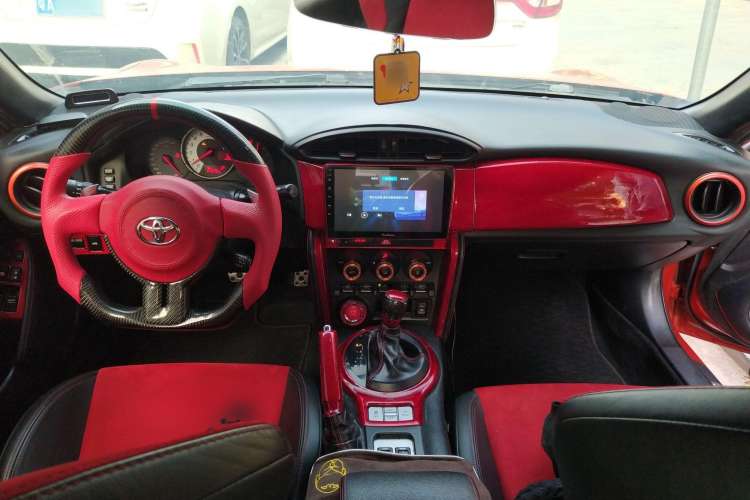 Used Toyota 86 2013 2.0L Automatic Luxury Version Center Console