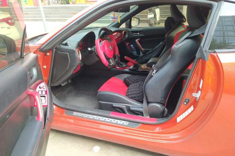 Used Toyota 86 2013 2.0L Automatic Luxury Version Driver Seat