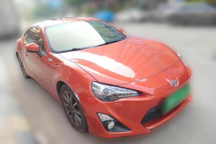 Used Toyota 86 2013 2.0L Automatic Luxury Version Front Right 45 Deg