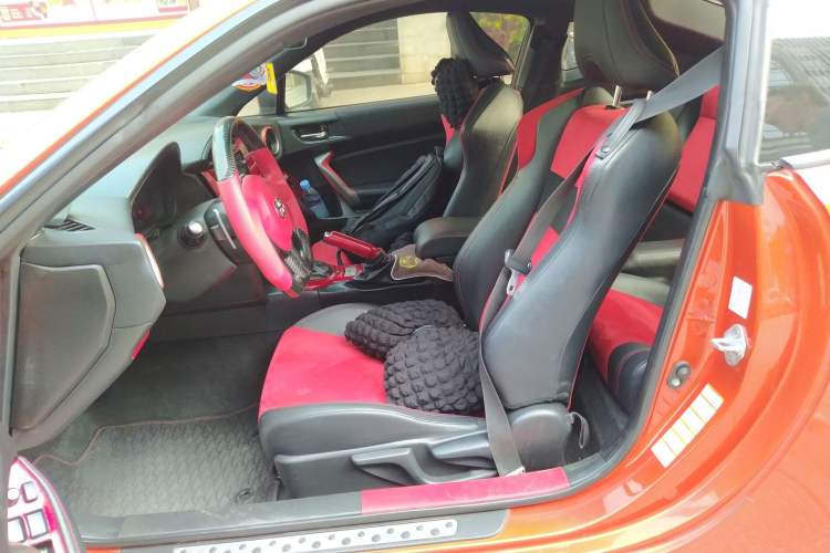 Used Toyota 86 2013 2.0L Automatic Luxury Version Left Front Seat