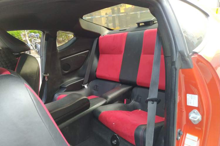 Used Toyota 86 2013 2.0L Automatic Luxury Version Left Rear Seat