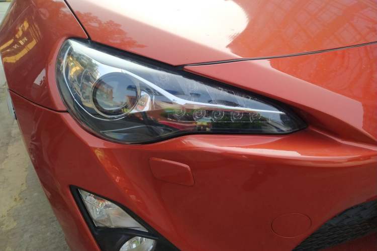 Used Toyota 86 2013 2.0L Automatic Luxury Version Right Front Headlight