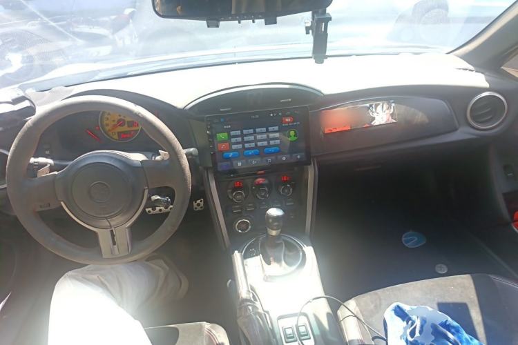 Used Toyota 86 2013 2.0L Automatic Luxury Version Center Console