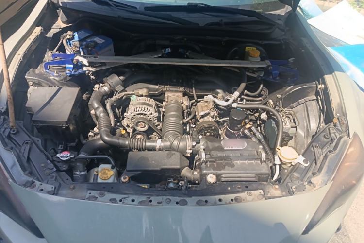 Used Toyota 86 2013 2.0L Automatic Luxury Version Engine Bay