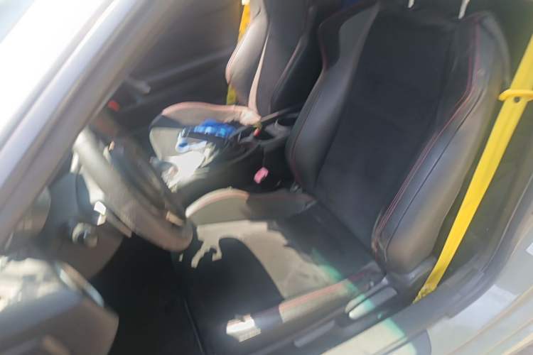 Used Toyota 86 2013 2.0L Automatic Luxury Version Left Front Seat