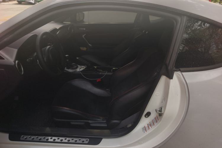 Used Toyota 86 2013 2.0L Automatic Luxury Version Left Front Seat