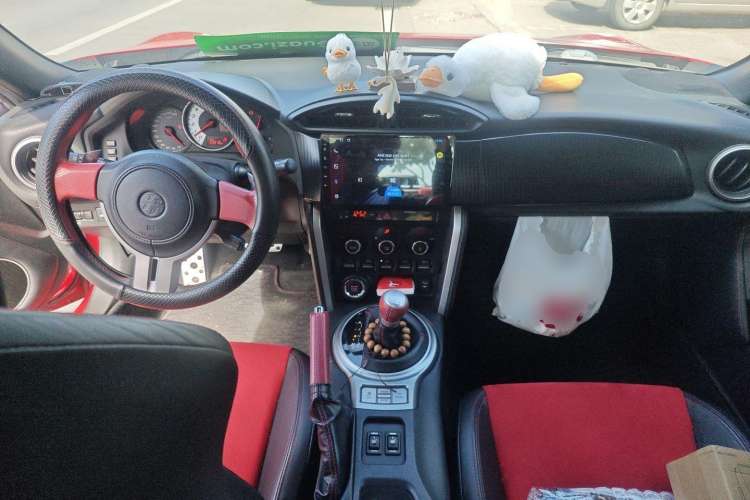 Used Toyota 86 2013 2.0L Automatic Luxury Version Center Console