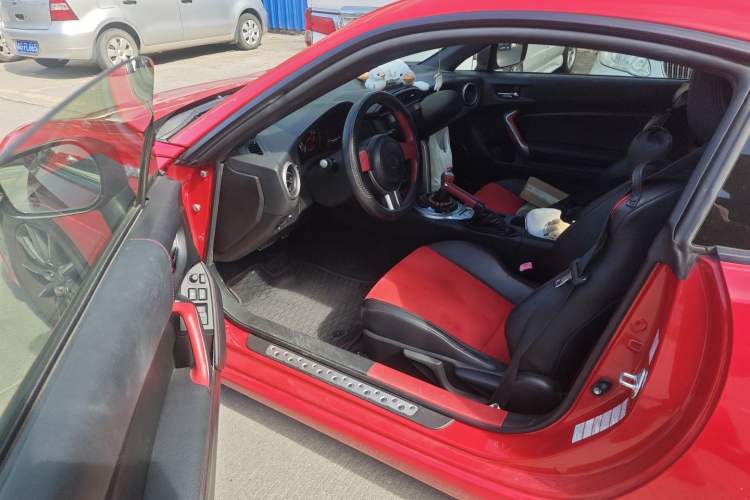 Used Toyota 86 2013 2.0L Automatic Luxury Version Driver Seat