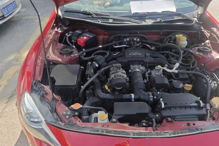 Used Toyota 86 2013 2.0L Automatic Luxury Version Engine Bay Right