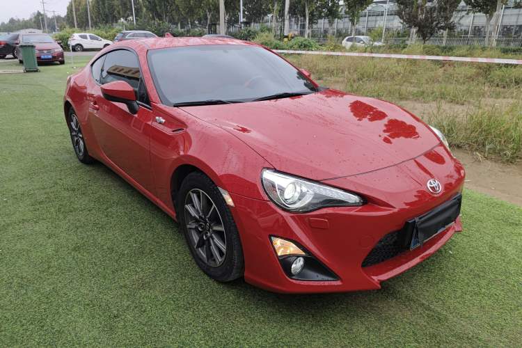 Used Toyota 86 2013 2.0L Automatic Luxury Version Exterior 2