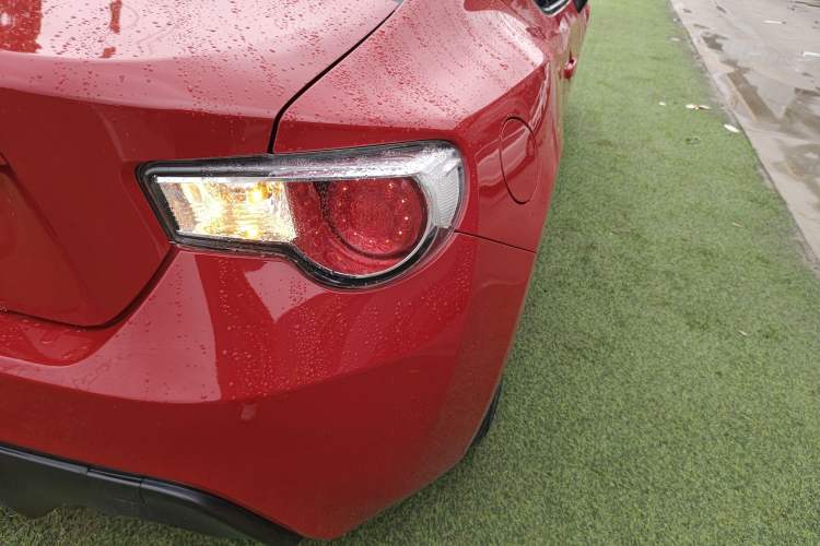 Used Toyota 86 2013 2.0L Automatic Luxury Version Exterior 6