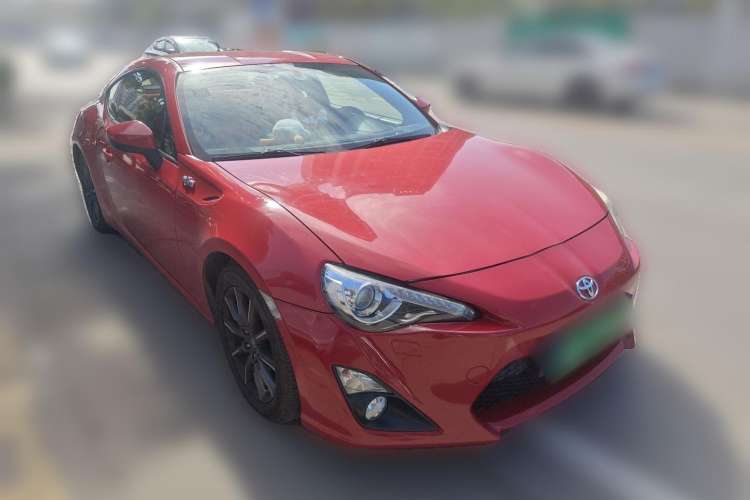 Used Toyota 86 2013 2.0L Automatic Luxury Version Front Right 45 Deg