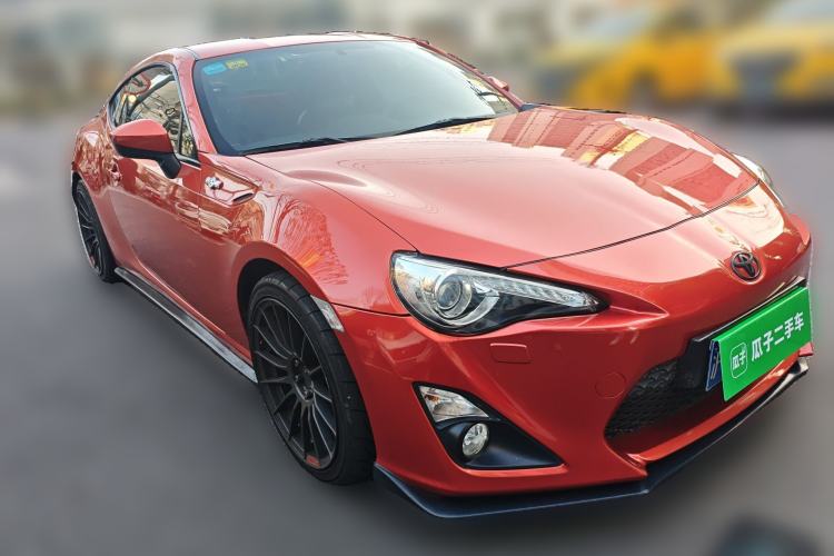 Used Toyota 86 2013 2.0L Automatic Luxury Version Front Right 45 Deg