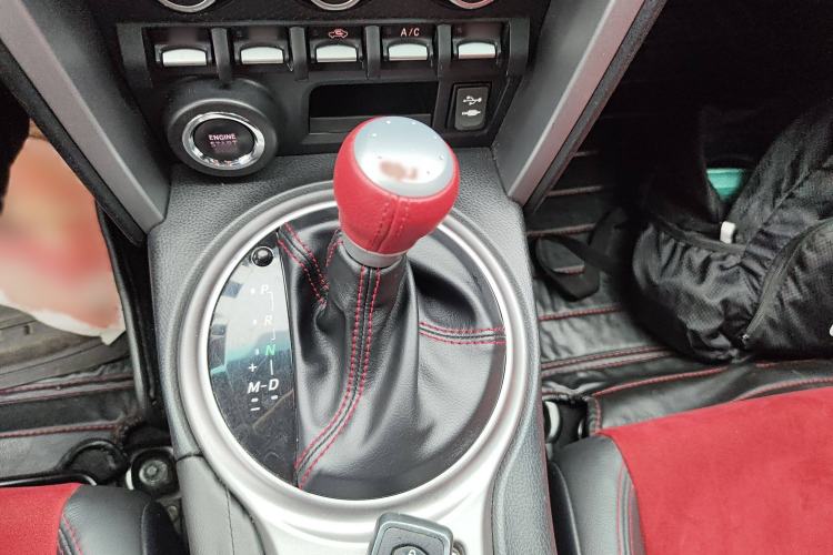 Used Toyota 86 2013 2.0L Automatic Luxury Version Gear Lever
