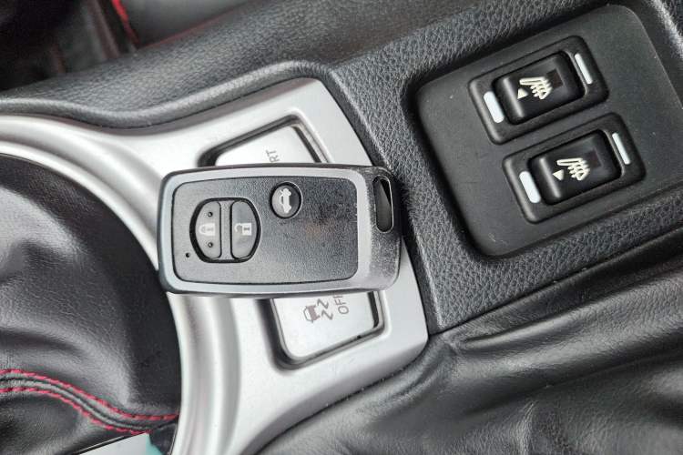 Used Toyota 86 2013 2.0L Automatic Luxury Version Interior 1