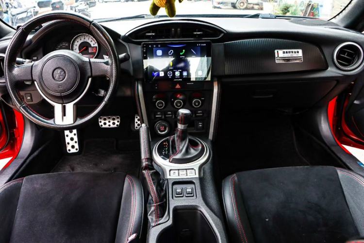 Used Toyota 86 2013 2.0L Automatic Luxury Version Interior 2