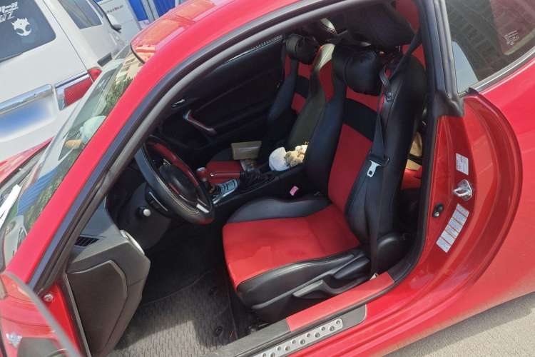 Used Toyota 86 2013 2.0L Automatic Luxury Version Left Front Seat