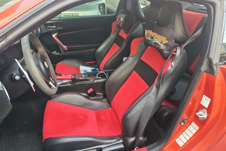Used Toyota 86 2013 2.0L Automatic Luxury Version Left Front Seat