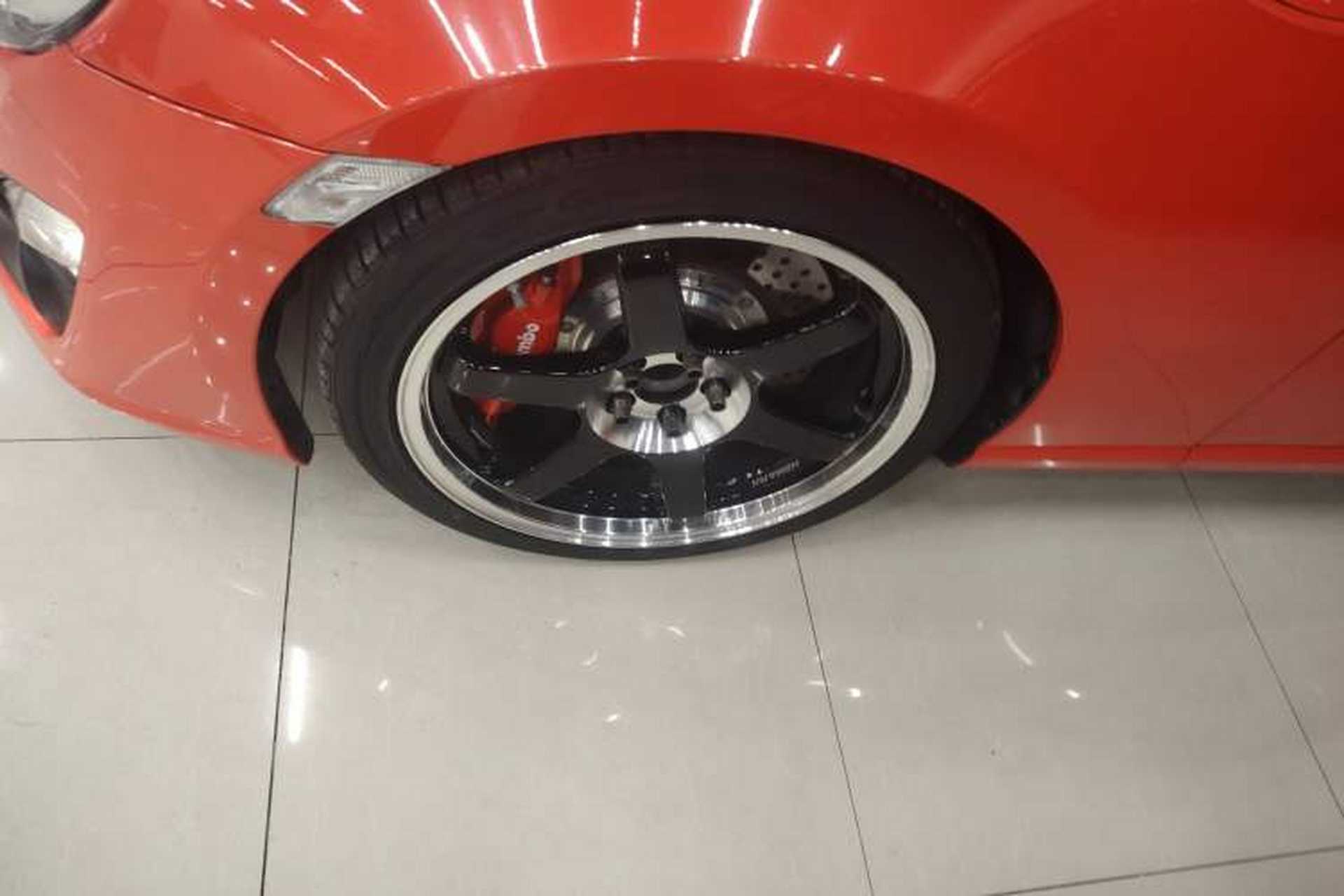 Used Toyota 86 2013 2.0L Automatic Luxury Version Left Front Wheel Hub