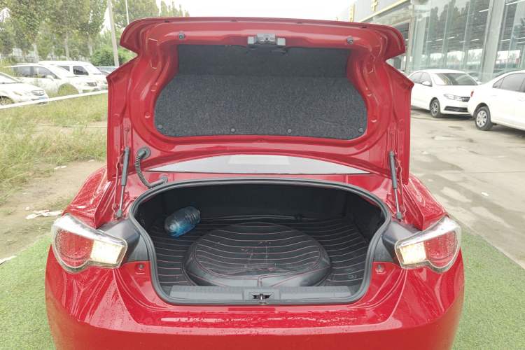 Used Toyota 86 2013 2.0L Automatic Luxury Version Trunk