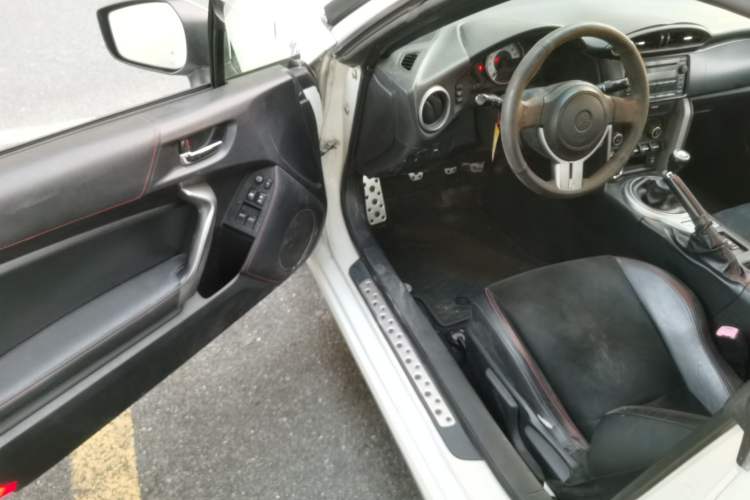 Used Toyota 86 2013 2.0L Manual Luxury Version Driver Seat