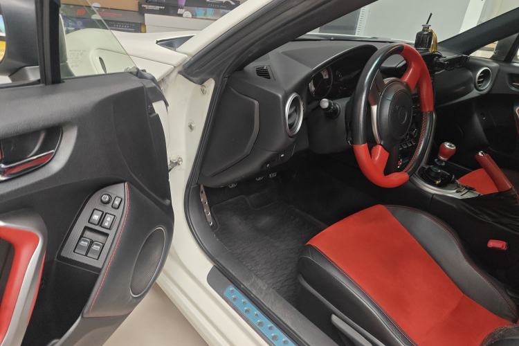Used Toyota 86 2013 2.0L Manual Luxury Version Driver Seat