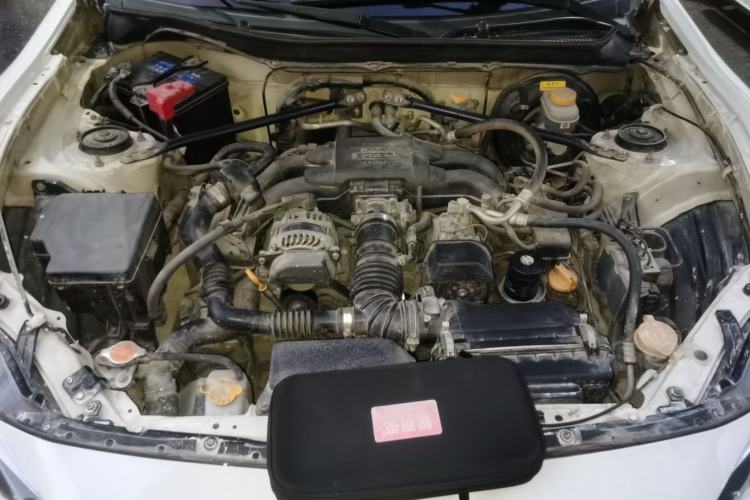 Used Toyota 86 2013 2.0L Manual Luxury Version Engine Bay